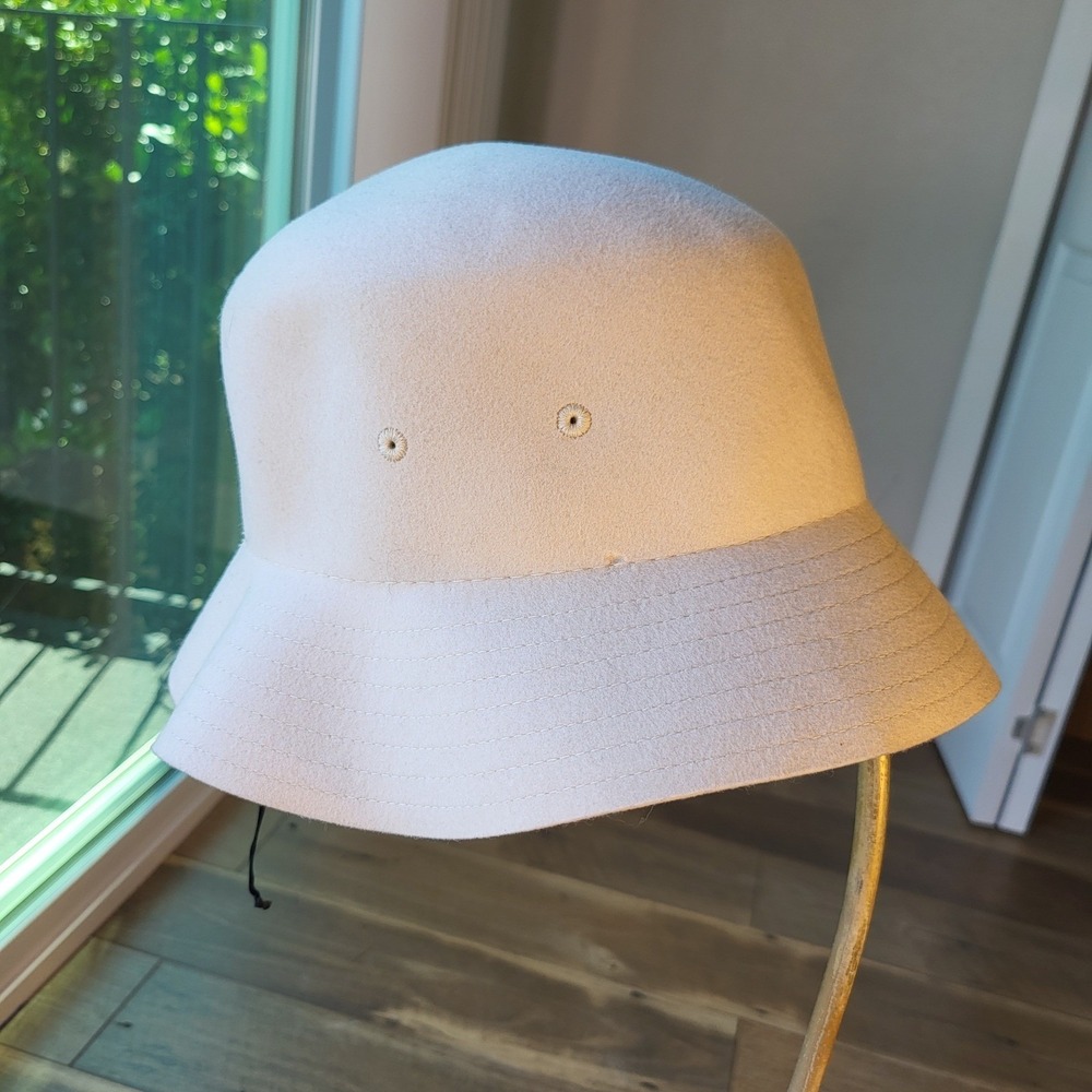 Phenix 100% Wool Bucket Hat Cream Off White Felt One Size Adjustable Brim Hat